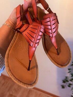 Clarks Women's Coral Red Leather Slingback Sandals